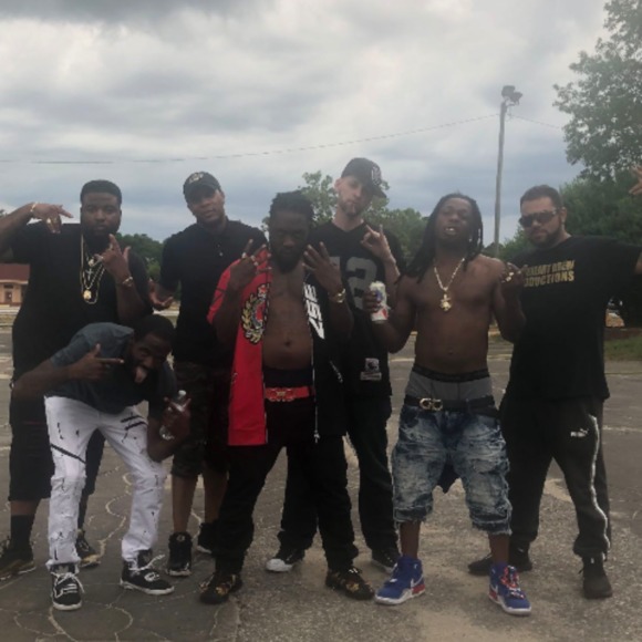 Meet your Posher, Mike - Picture 1 of 1